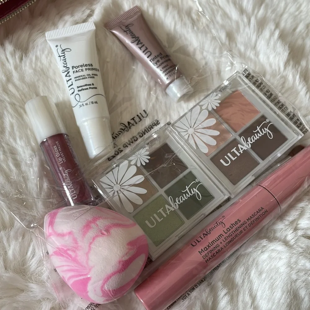 Ulta beauty cosmetics minis set with pouch